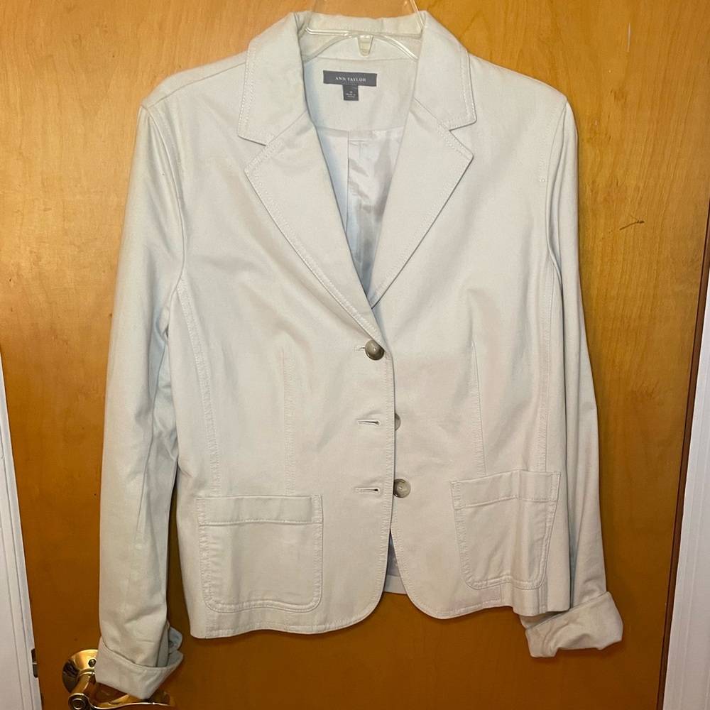 Ann Taylor Women’s Blazer - Picture 1 of 4